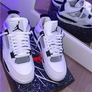 Jordan 4 sneakers